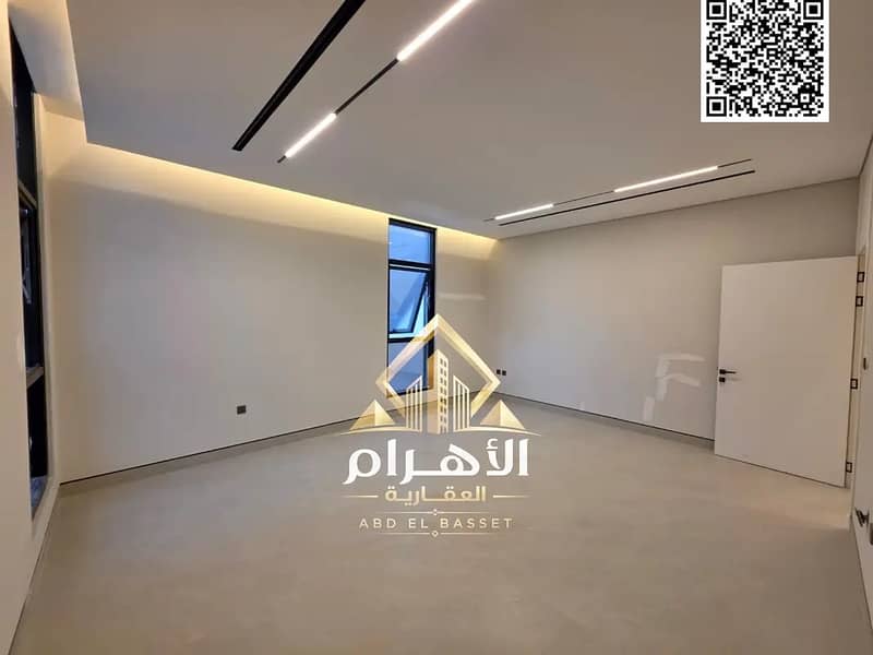 19 858960498-1066x800. webp