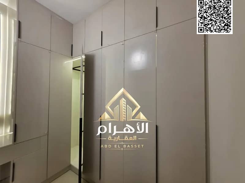 21 858960496-1066x800. webp