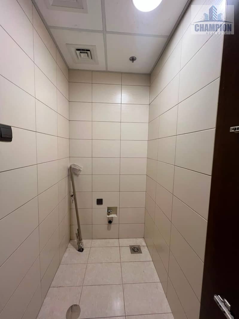 18 AQ 2 BHk 403 - 16 of 29. jpeg