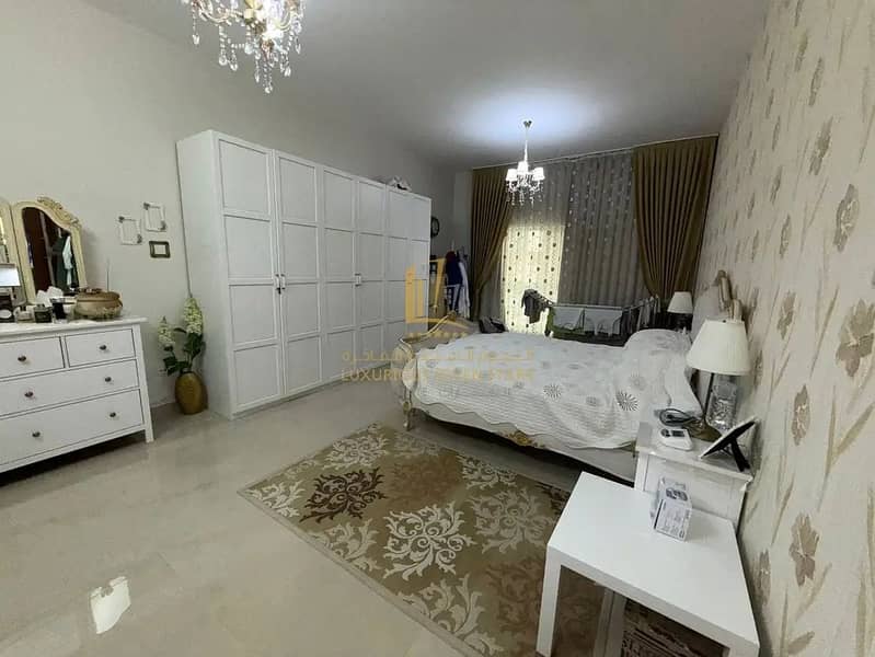 17 852701486-1066x800. webp