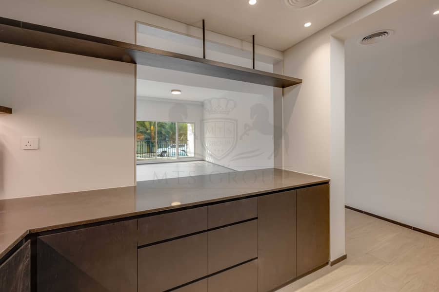 16 Kitchen3. jpg