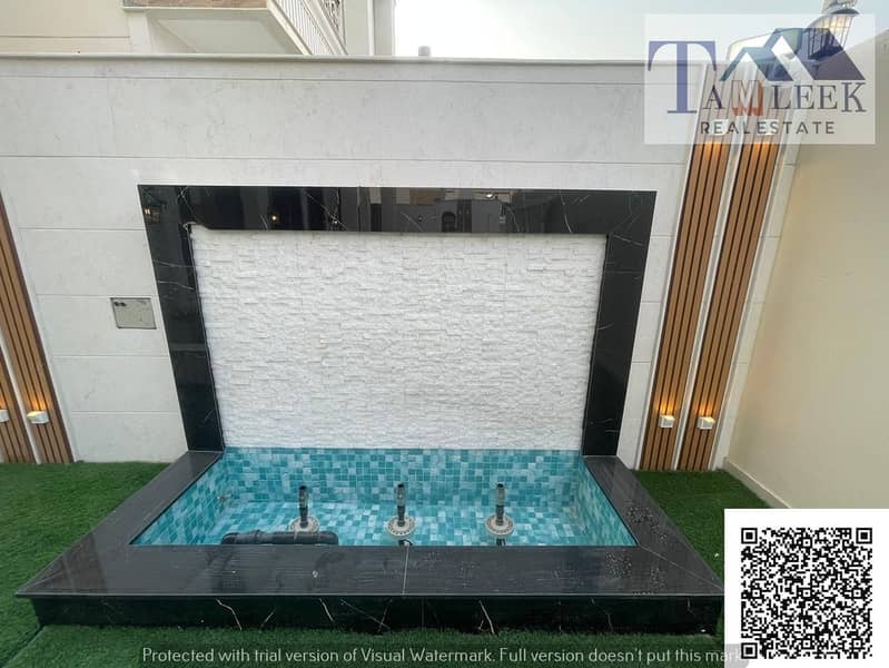 4 d68cd7eb-75c4-425a-97b9-bfb687db02f5. jpg