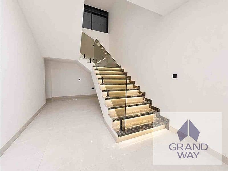 9 Warqa2_edited_no_price_260730_115428-9-1. jpg