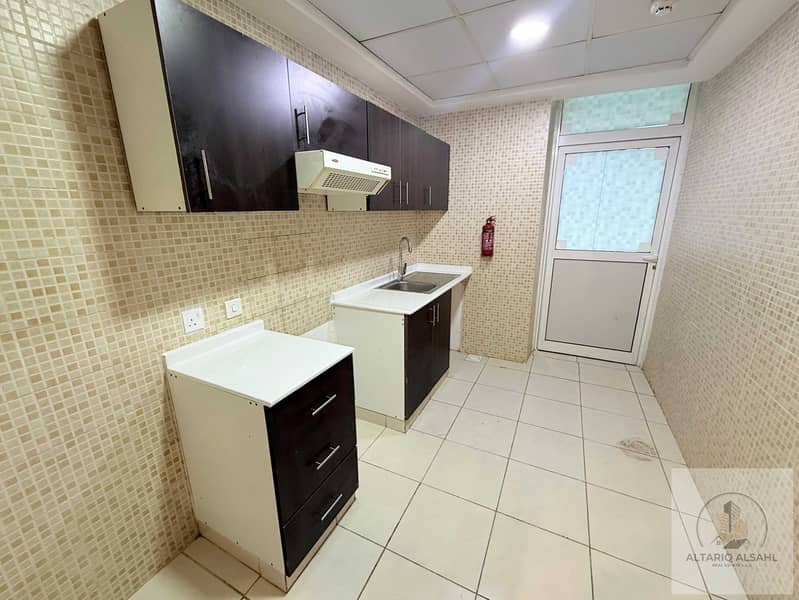 7 4909276c-a3e0-44d1-9463-3fda13144d99. jpg