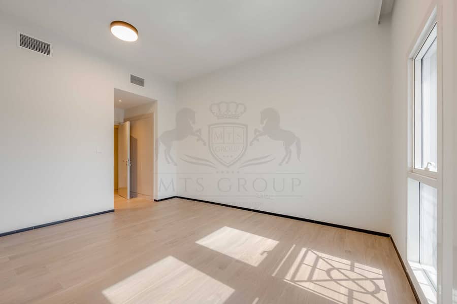 9 Bedroom1. jpg