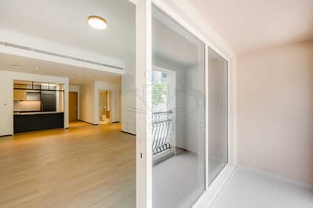 2 Schlafzimmer Wohnung zum zur Miete in Umm Suqeim, Dubai - Balcony Livingroom. jpg 2 Schlafzimmer Wohnung zum zur Miete in Umm Suqeim, Dubai - Balcony Livingroom. jpg