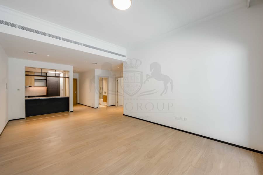 3 Livingroom2. jpg