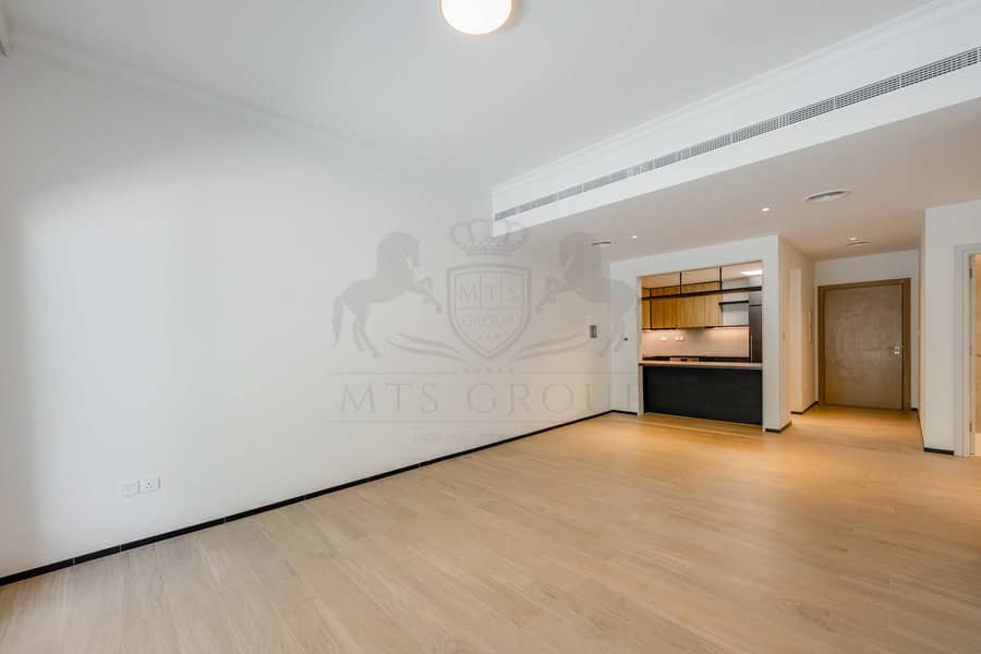 7 Livingroom3. jpg