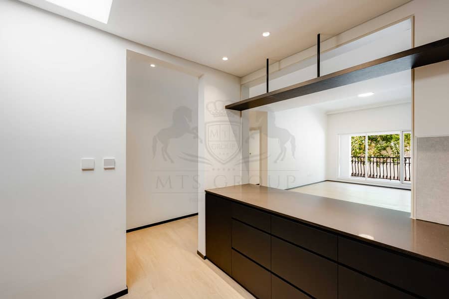 18 Kitchen2. jpg