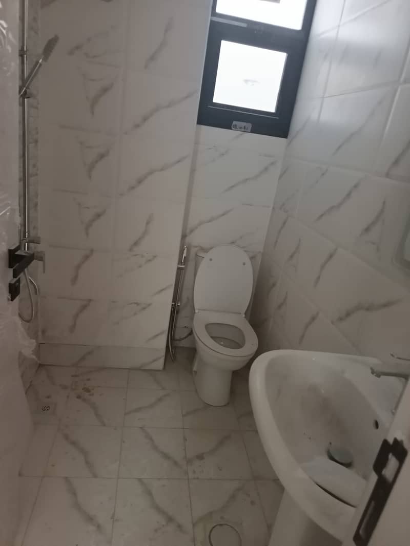 10 1000438102. jpg