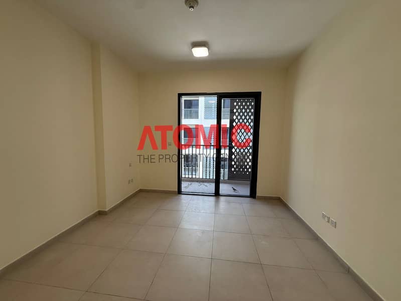 8 f3dc401a-270e-4dc3-bed4-28f8e92939a2. jpg