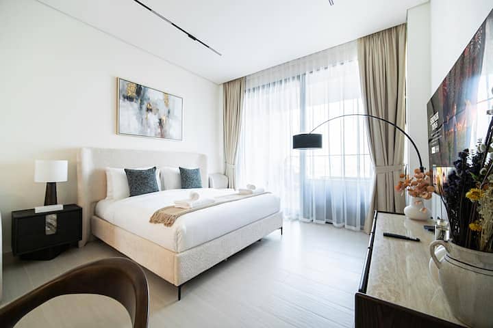 11 893e94ed-50c8-4bd3-8ba8-3e62fc62e0e0. jpeg