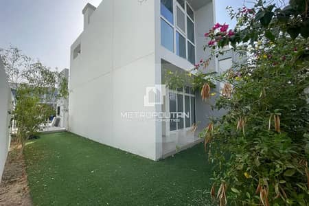 3 Schlafzimmer Townhouse zum zum Verkauf in DAMAC Hills 2 (Akoya by DAMAC), Dubai - Reihenhaus in DAMAC Hills 2 (Akoya by DAMAC),Mimosa, 3 schlafzimmer, 1450000 AED - 16182665 3 Schlafzimmer Townhouse zum zum Verkauf in DAMAC Hills 2 (Akoya by DAMAC), Dubai - Reihenhaus in DAMAC Hills 2 (Akoya by DAMAC),Mimosa, 3 schlafzimmer, 1450000 AED - 16182665