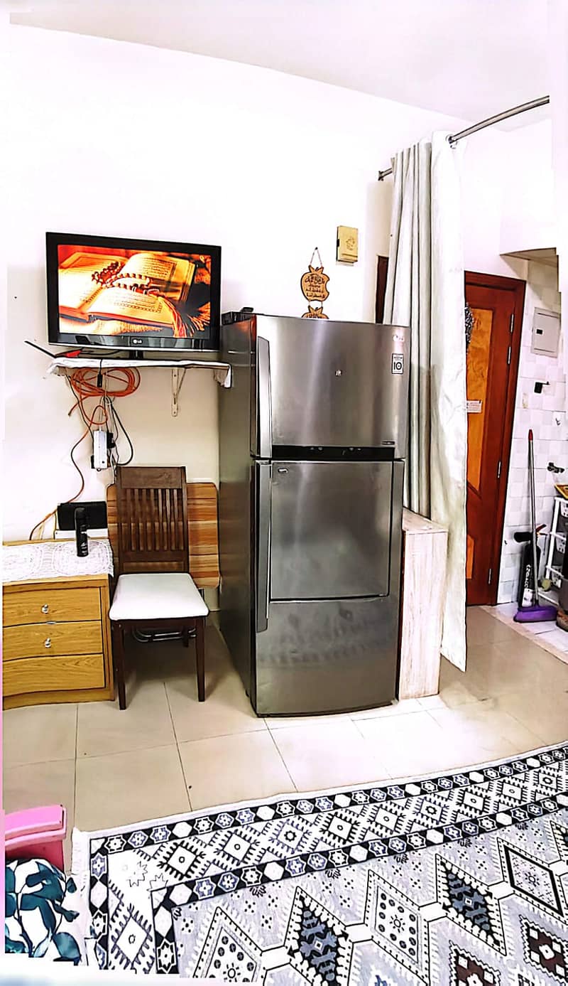 2 9905e920-5e54-4761-908c-a3f49ca4e330. jpg