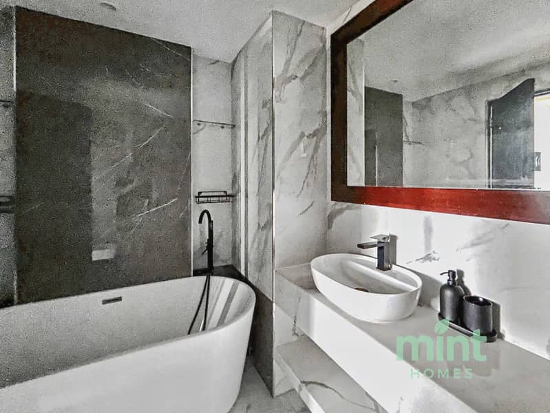 3 10_bathroom_freestanding_tub. jpeg