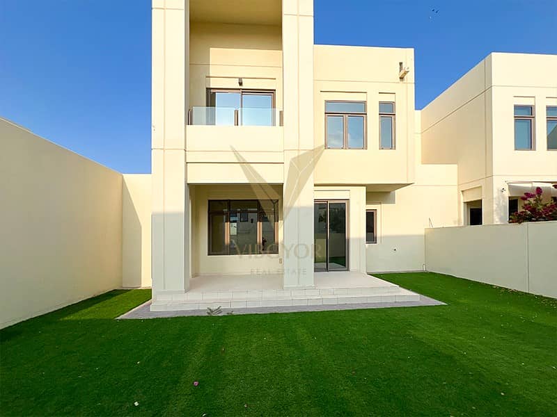 SPACIOUS 4BR |EXCLUSIVE | SINGLE ROW SPACIOUS 4BR |EXCLUSIVE | SINGLE ROW