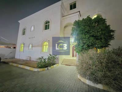 فلیٹ 2 غرفة نوم للايجار في مدينة شخبوط، أبوظبي - 49b2beb2-fe42-423a-8263-2bfb01ba9a89. jpg