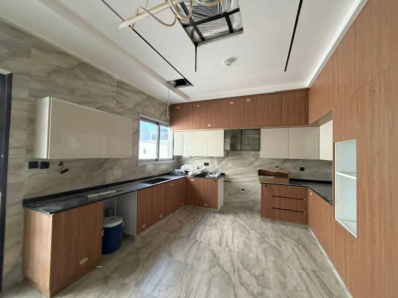 6 25247619-defa-43b6-afa8-01092fa37cba. jpg