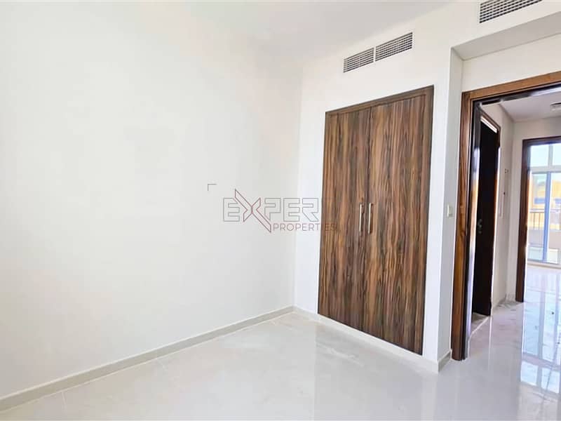 7 Image 7