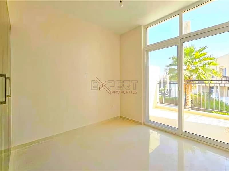 9 Image 9