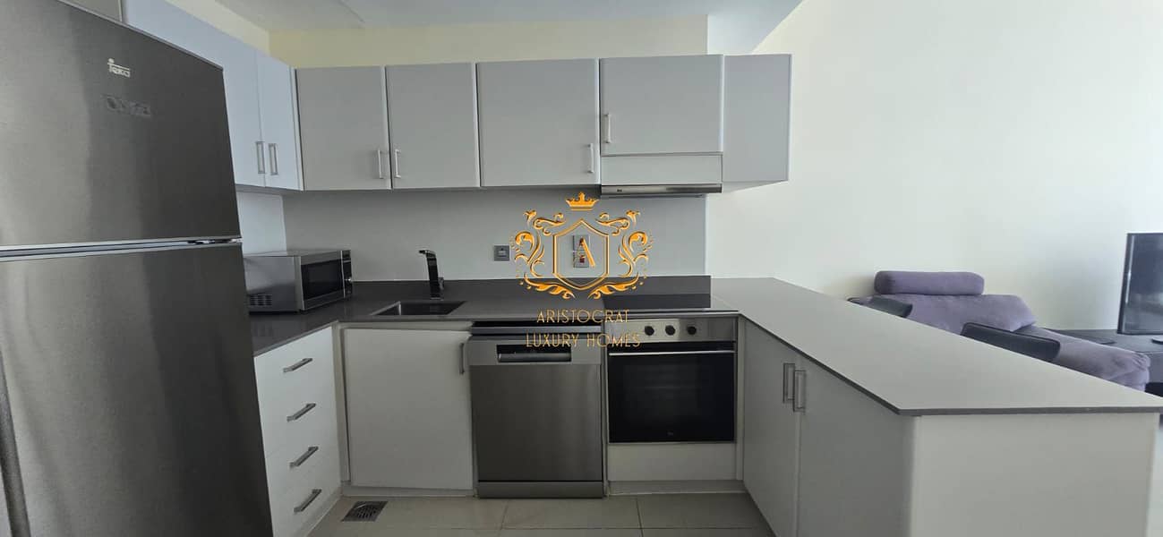 11 Kitchen 04. jpeg