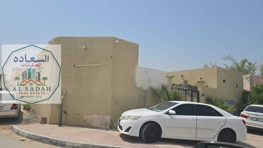 Villa de 4 chambres à à vendre à Al Sabkha, Sharjah - 1001376747. jpg Villa de 4 chambres à à vendre à Al Sabkha, Sharjah - 1001376747. jpg