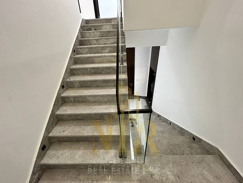 28 859460156-800x600. jpeg