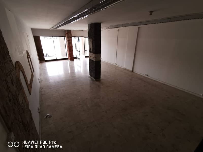 Shop for rent in Al Karama. Shop for rent in Al Karama.