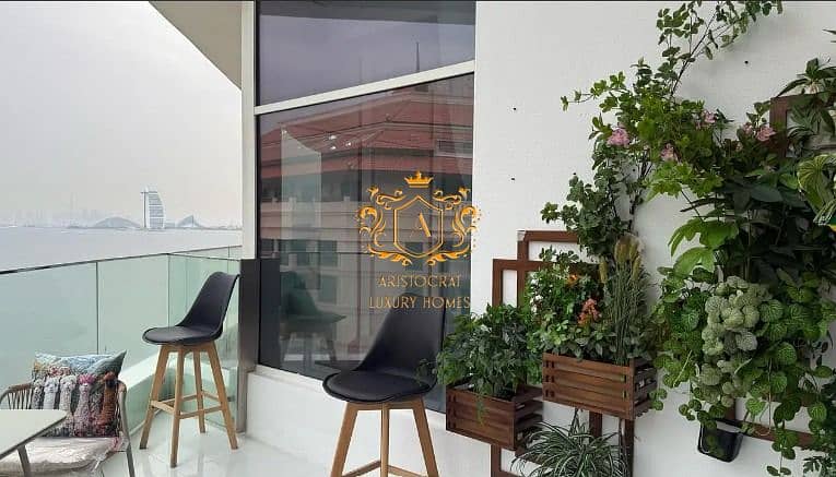 22 Balcony 02. jpeg