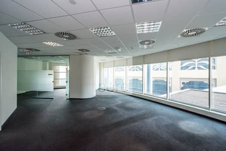 Vacant | Fully Fitted | Prime Location Vacant | Fully Fitted | Prime Location