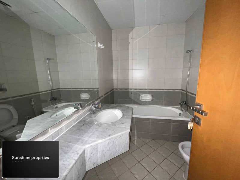 12 IMG_4857. jpg