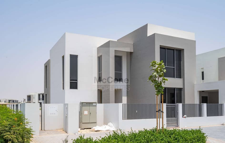 Genuine Listing | Corner Unit | Park View Genuine Listing | Corner Unit | Park View