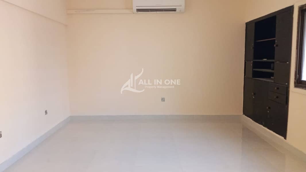 Deserve Lifestyle in City! 2BR with Balcony!