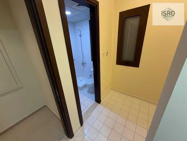 21 072bd4e3-58b6-4947-9edd-43cb05f105ff. jpeg