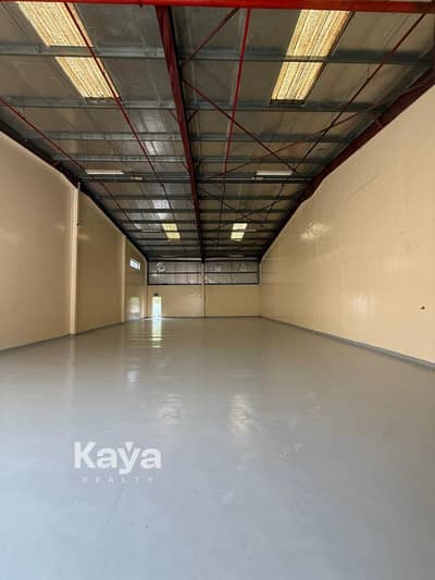 Warehouse para en Alquiler en Dubai Investments Park (DIP), Dubai - DIP warehouse 1. jpeg