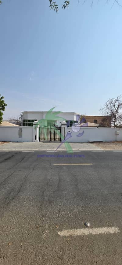 7 Bedroom Villa for Rent in Al Qarayen, Sharjah - WhatsApp Image 2026-08-16 at 3.32. 34 PM (1). jpeg