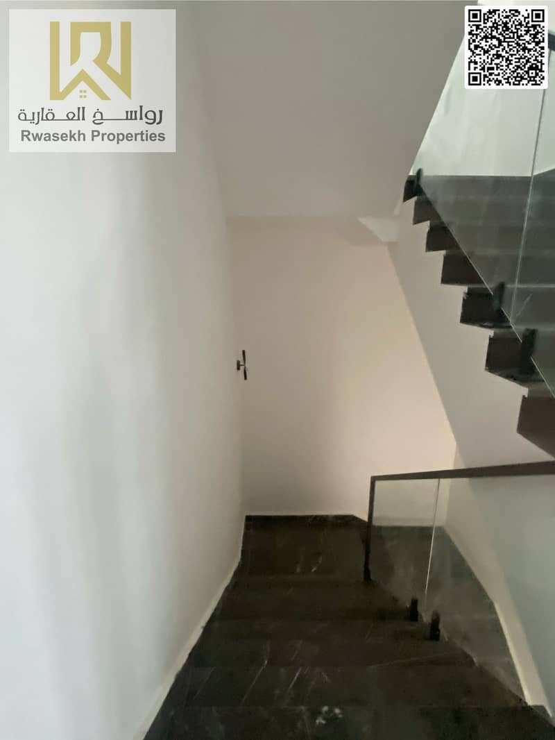 8 1001377148. jpg