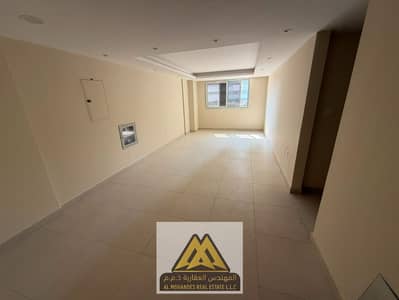 Floor zum zur Miete in Al Jurf, Ajman - 8fc45142-322d-4e6e-a98b-4f65ddb2ce82. jpg