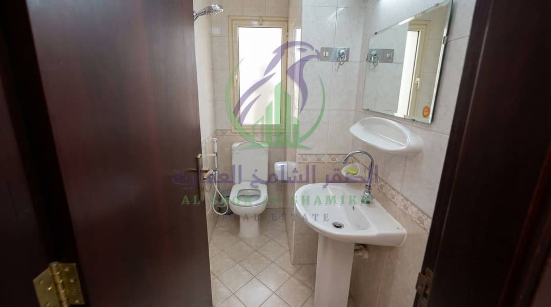 8 Enhancing_real_estate_listing_ph…_202608161856. jpeg
