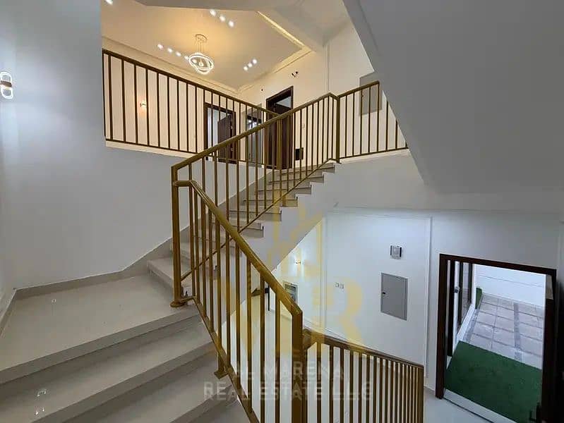 23 858770044-800x600. webp