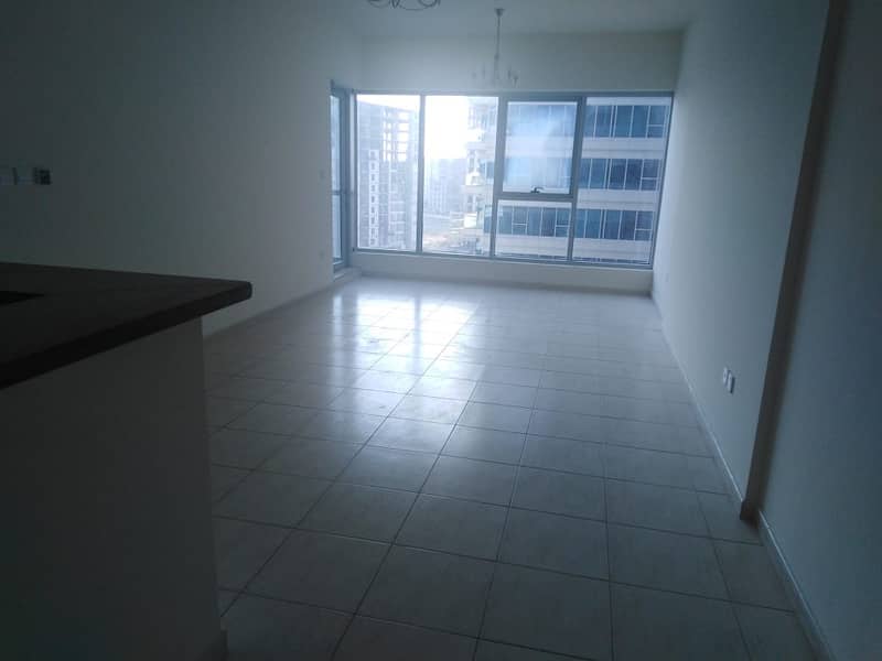 شقة في أبراج سكاي كورتس،مجمع دبي ريزيدنس 1 غرفة 33000 درهم - 4199668