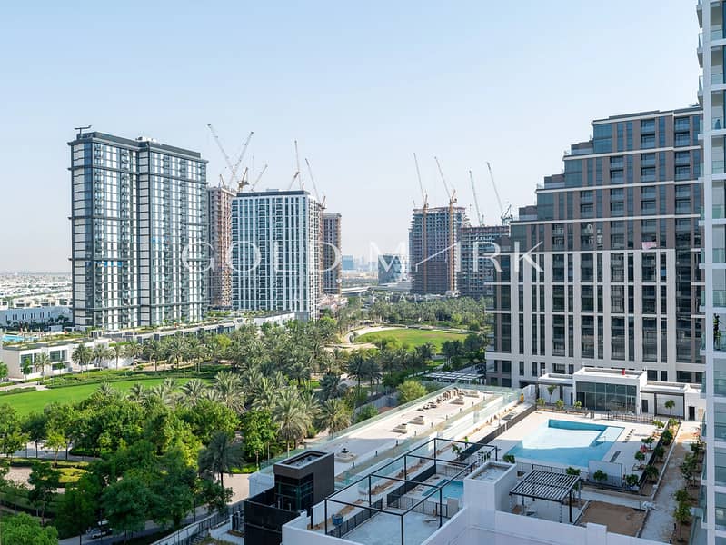 Park and Pool View | 1 Month Free | White Goods Park and Pool View | 1 Month Free | White Goods