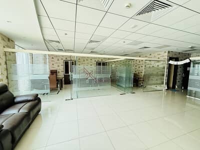 Office zum zur Miete in Business Bay, Dubai - Image 1