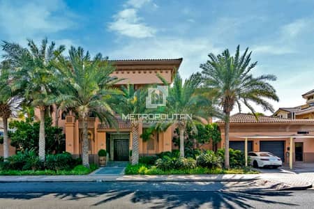 5 Bedroom Villa for Sale in Palm Jumeirah, Dubai - Extended Signature Villa | Vacant | Fully Upgraded