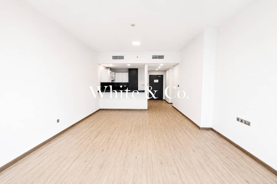 2 + Maids | Upgraded | Motivated Seller 2 + Maids | Upgraded | Motivated Seller