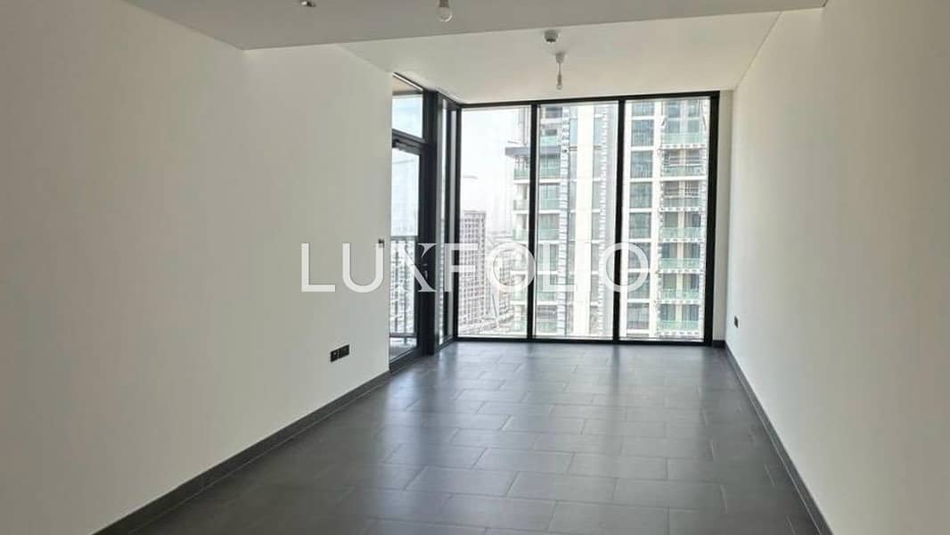 High Floor | Plus Maid | Sleek and Spacious High Floor | Plus Maid | Sleek and Spacious