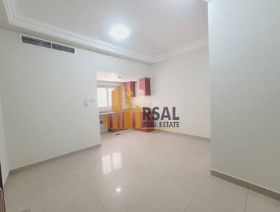 Estudio para en Alquiler en Muwaileh Commercial, Sharjah - IMG-20260408-WA0089. jpg Estudio para en Alquiler en Muwaileh Commercial, Sharjah - IMG-20260408-WA0089. jpg