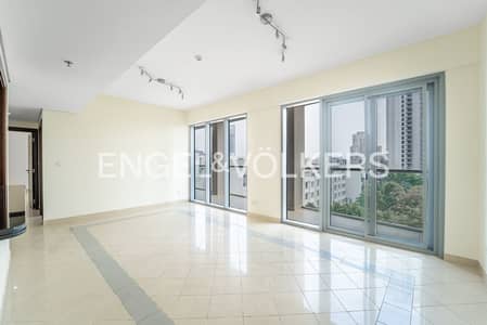 2 Bedroom Flat for Rent in The Views, Dubai - Large Balcony l Unfurnished l Vacant