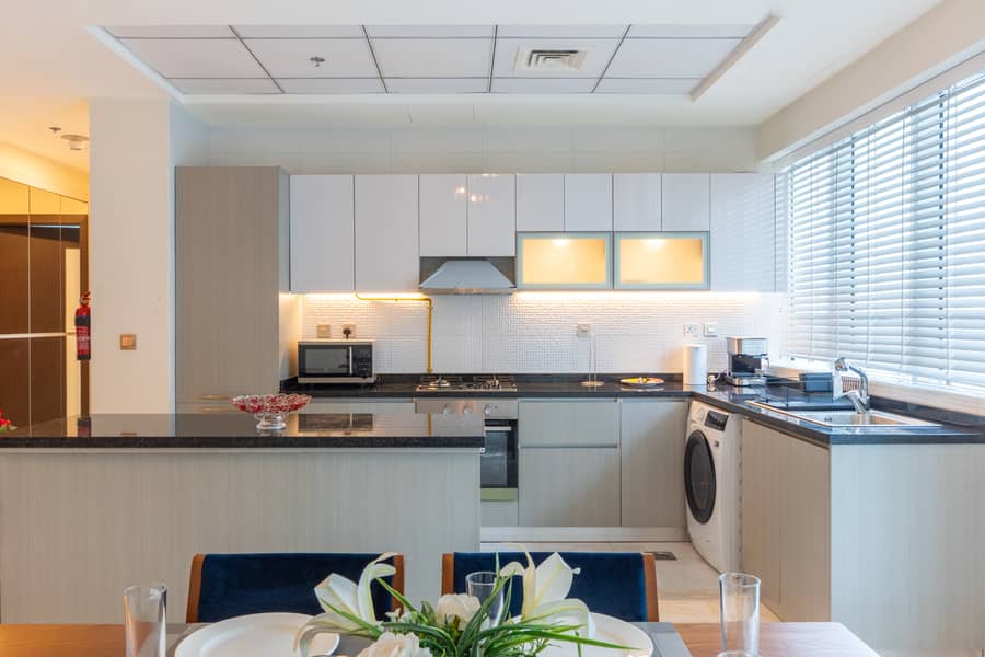 2 Kitchen 1. jpg