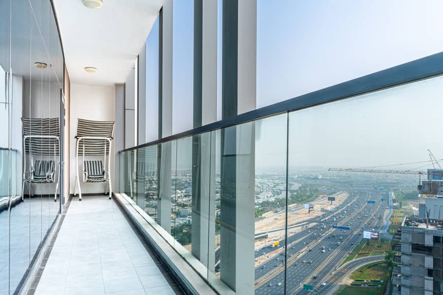9 Balcony 1. jpg